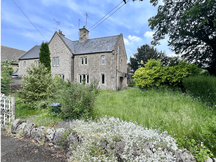 A fantastic opportunity to purchase a two bedroom home, that is in need of some modernisation.
